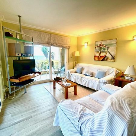 Seahomes Vacations - Nautic Maritime Apt Бланес Экстерьер фото