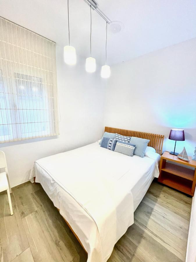 Seahomes Vacations - Nautic Maritime Apt Бланес Экстерьер фото