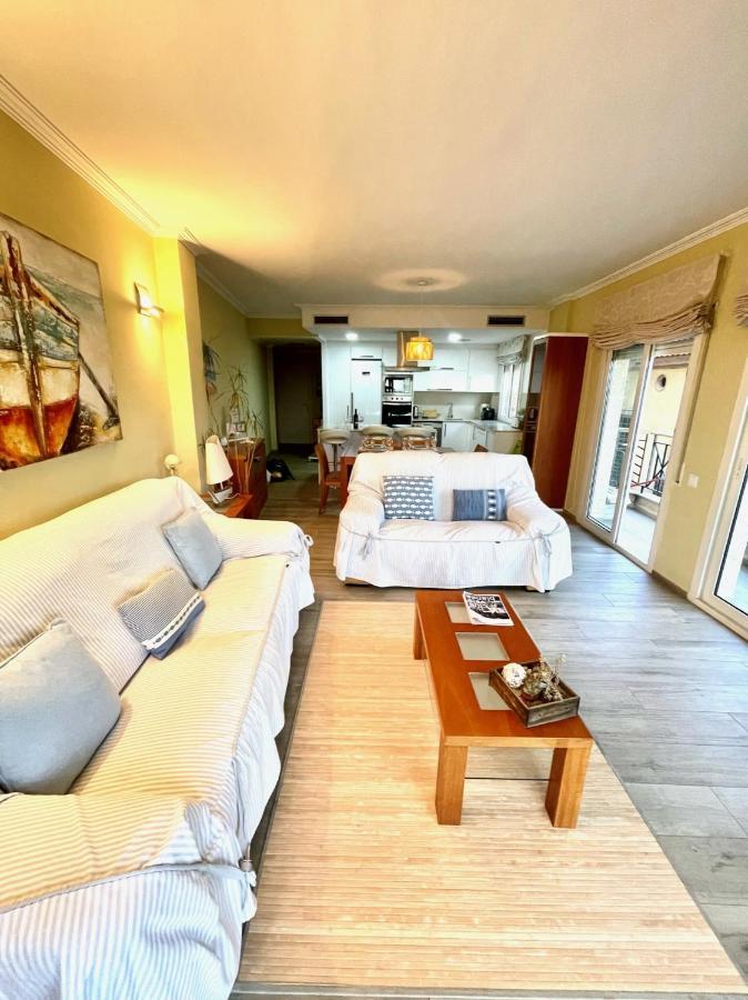 Seahomes Vacations - Nautic Maritime Apt Бланес Экстерьер фото