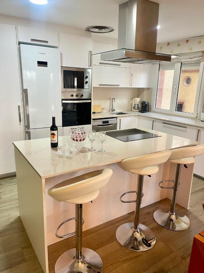 Seahomes Vacations - Nautic Maritime Apt Бланес Экстерьер фото