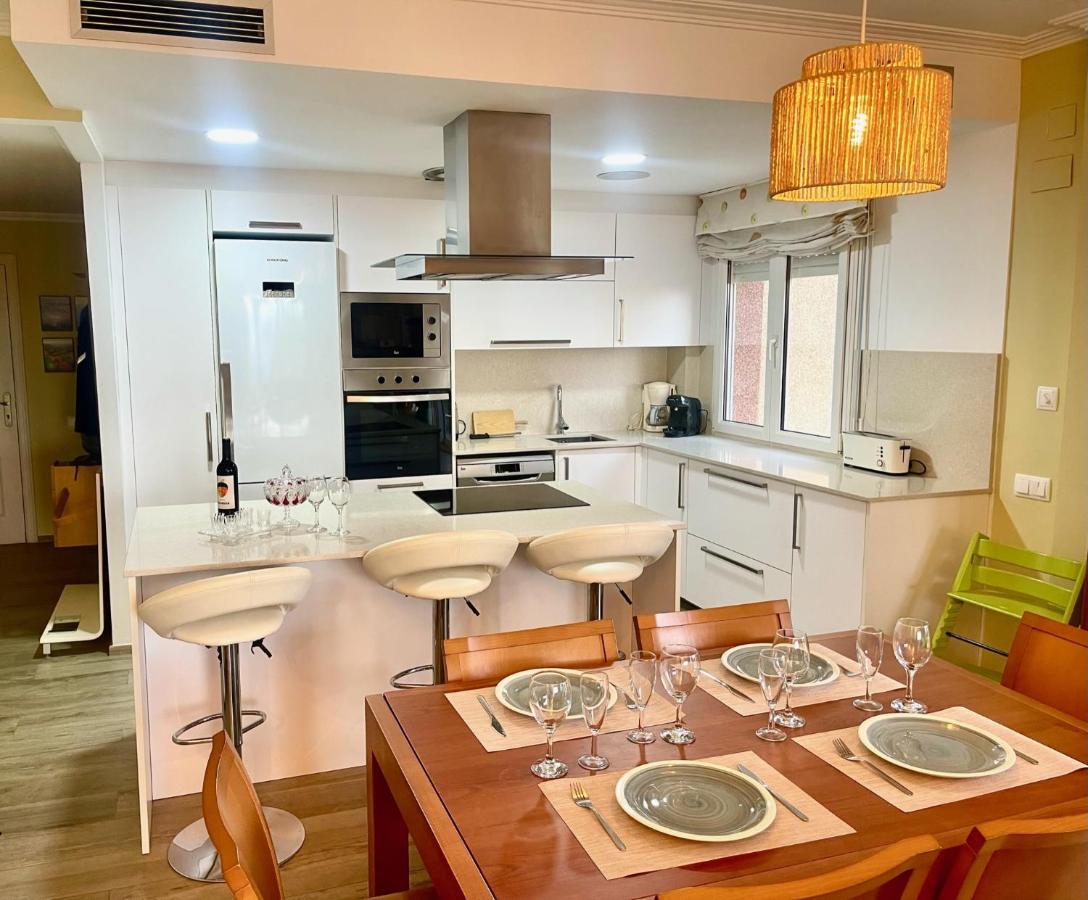 Seahomes Vacations - Nautic Maritime Apt Бланес Экстерьер фото